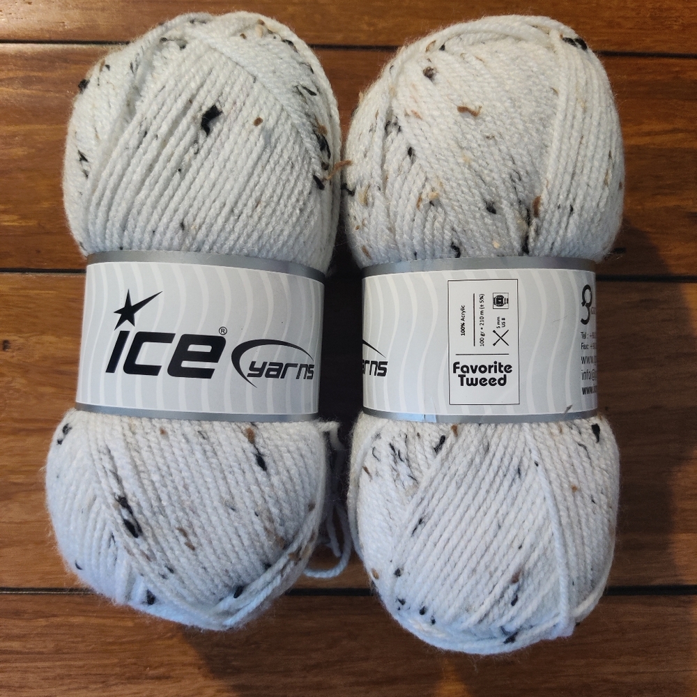 Ice Tweed Yarn in White with Black and Brown Flecks